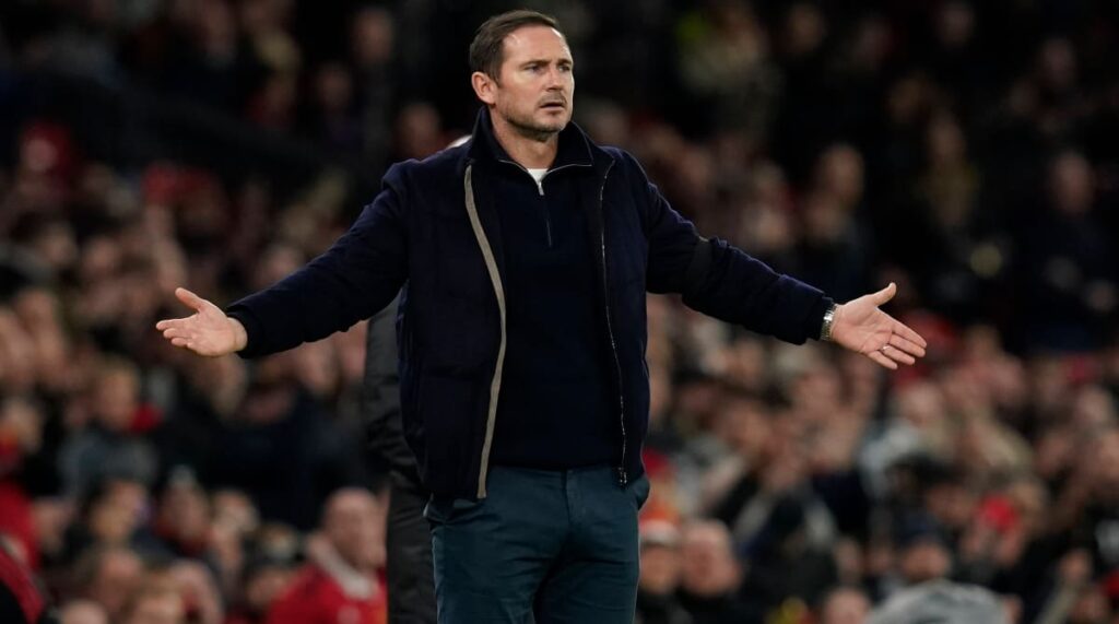 Everton sa thải HLV Frank Lampard