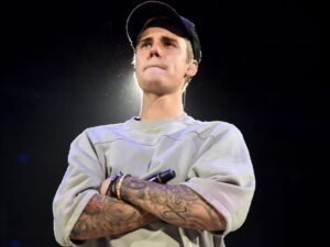 Sự nghiệp huy hoàng cũng đầy scandal của Justin Bieber