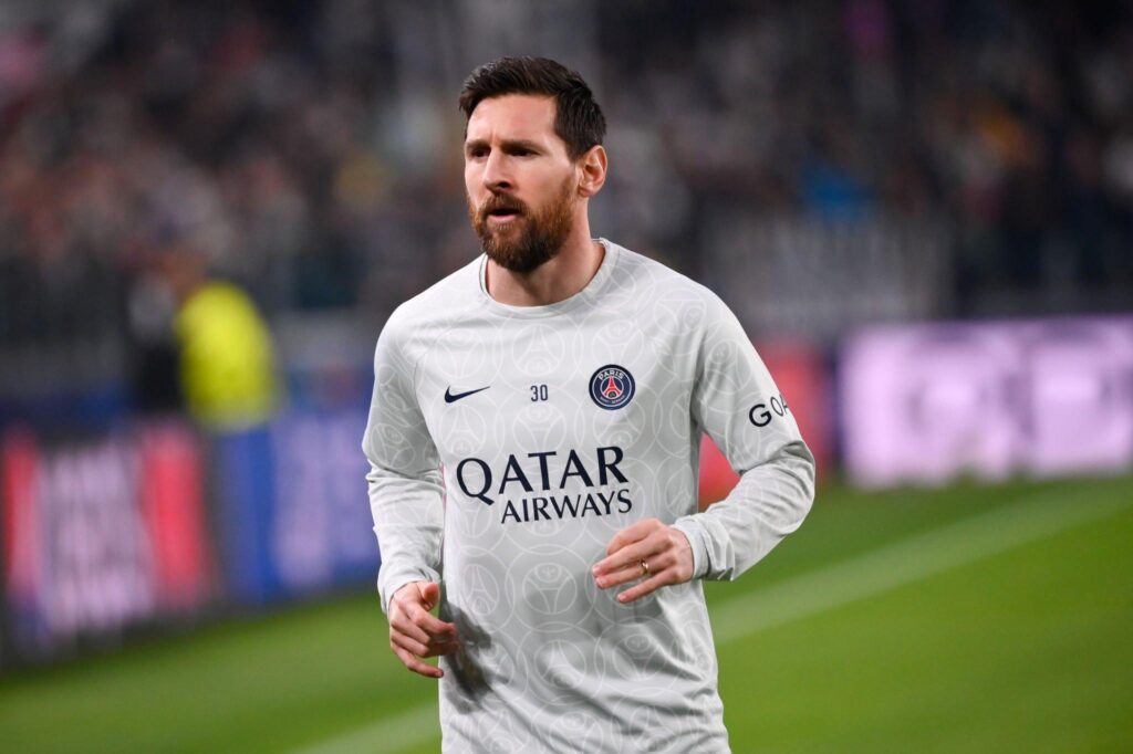 Messi không có ý định gia hạn với PSG