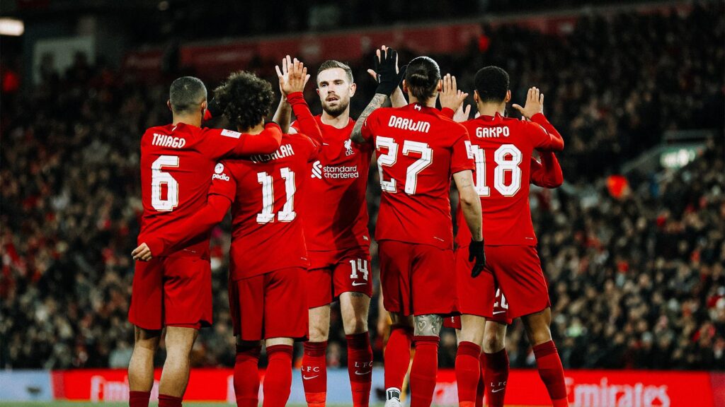 Liverpool thắng trận đầu ngoại hạng Anh