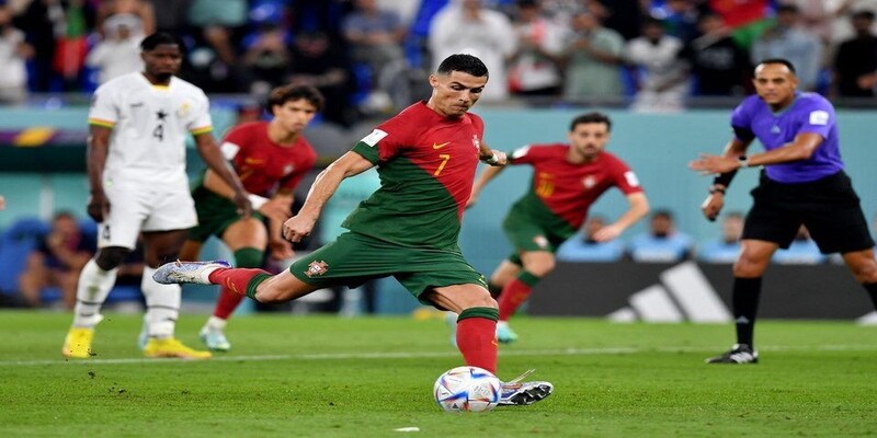 Hiệp 2 an bài thế trận nhờ Ronaldo giúp Bồ Đào Nha thắng